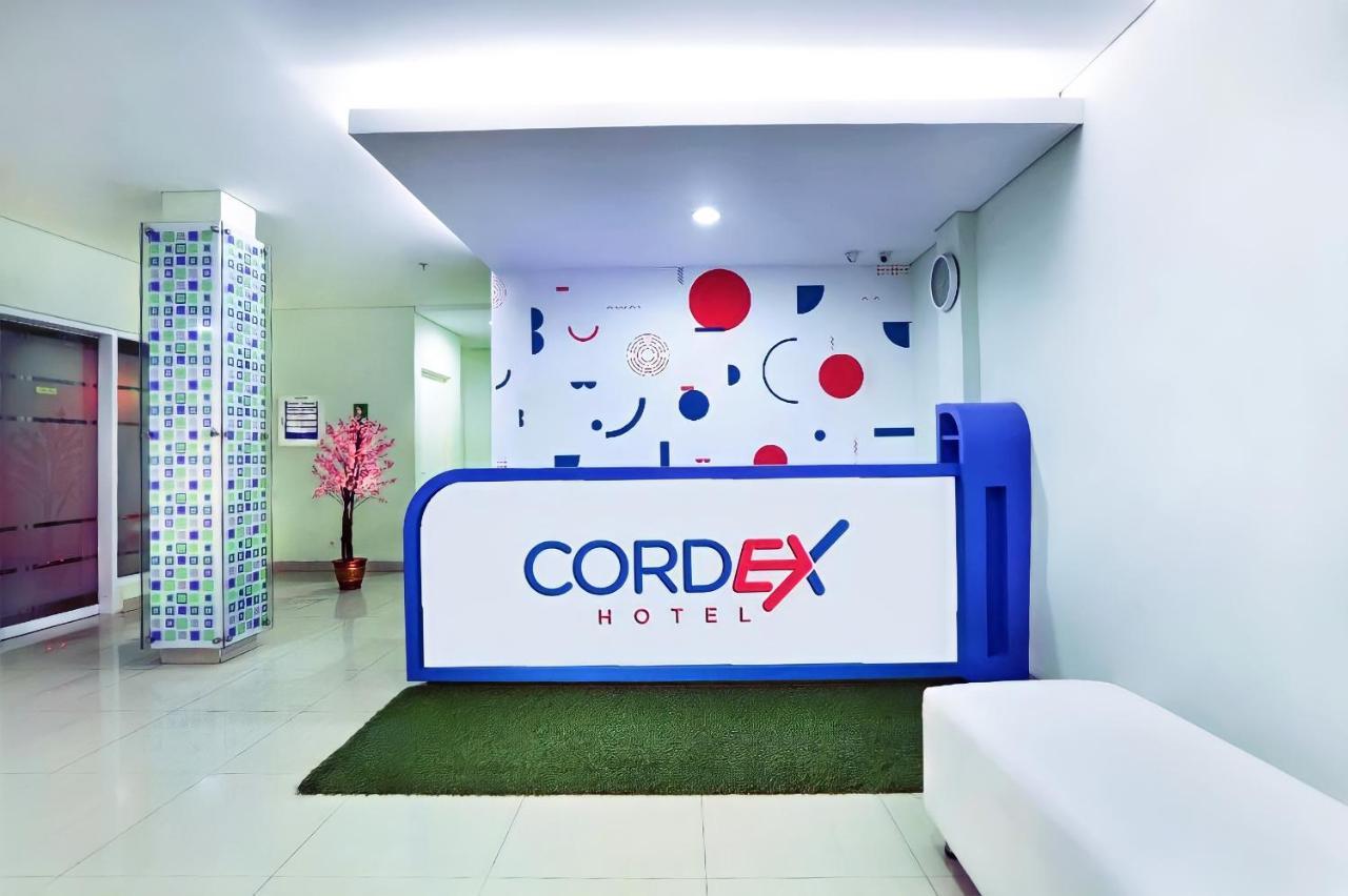 Cordex Hotel Ancol Джакарта Экстерьер фото