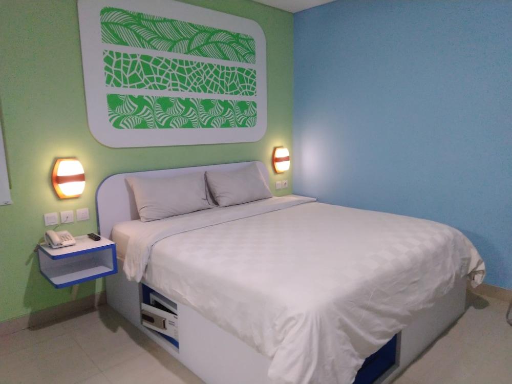 Cordex Hotel Ancol Джакарта Экстерьер фото