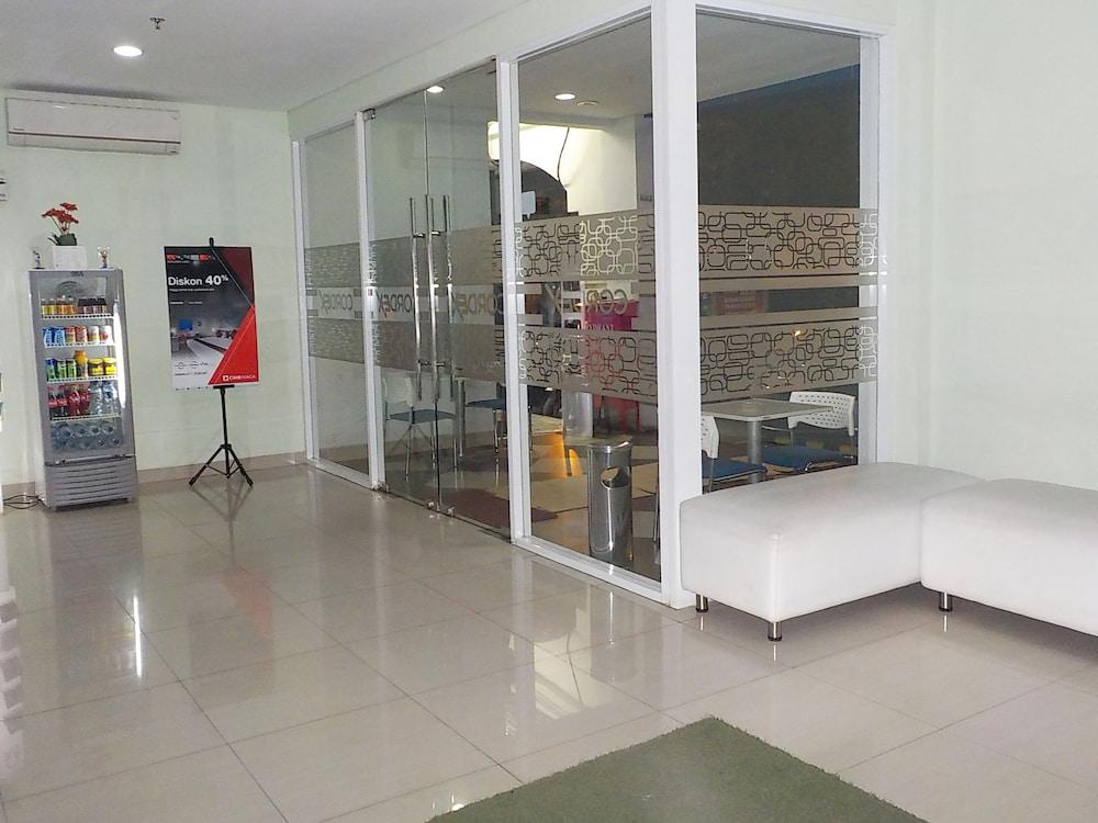 Cordex Hotel Ancol Джакарта Экстерьер фото