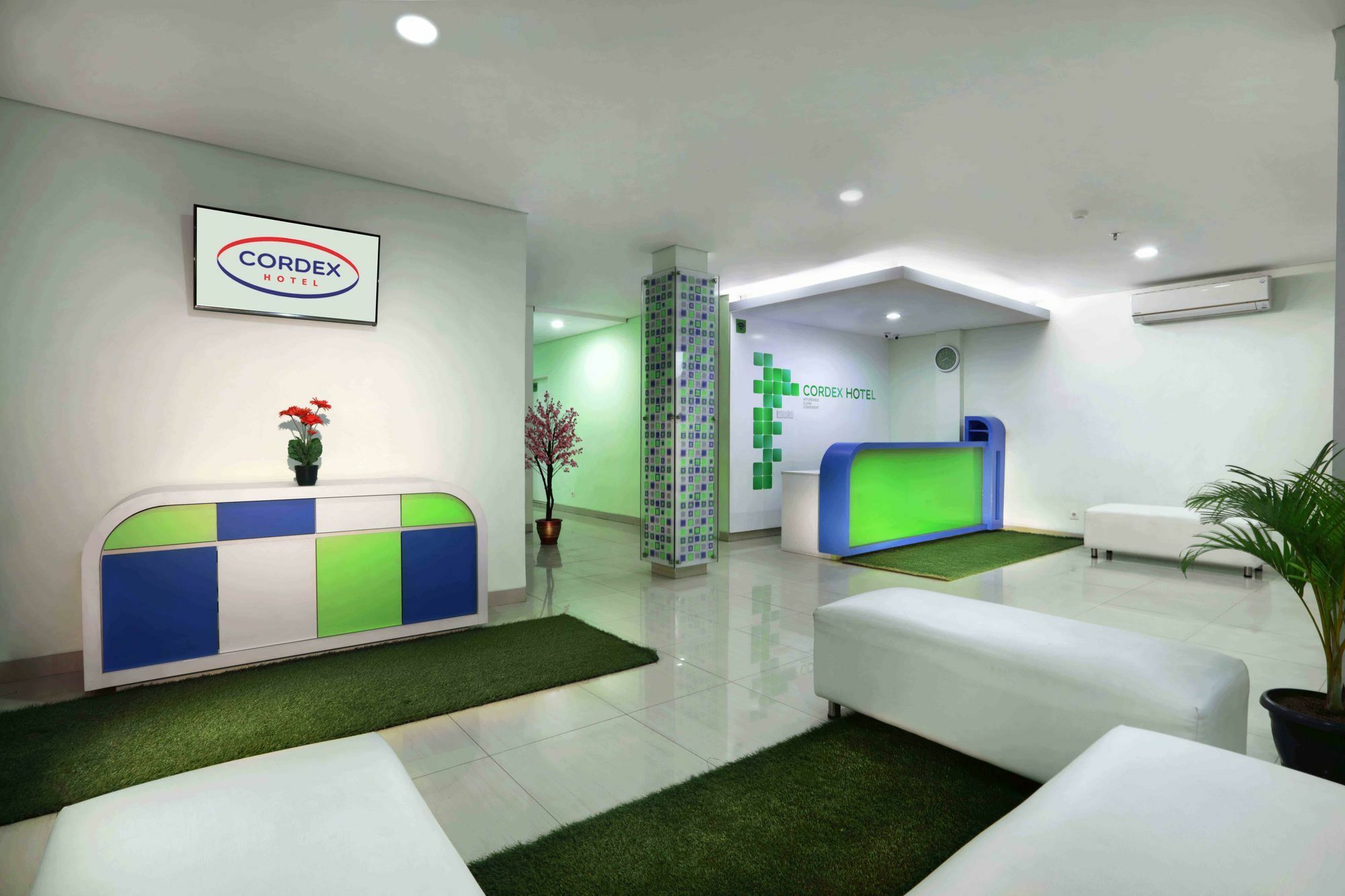Cordex Hotel Ancol Джакарта Экстерьер фото